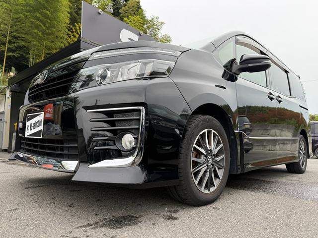 ヴォクシー ZS スマートキー ETC Bluetooth バックモニター 電動スライドドアボタン 横滑り防止 ECOモード サンシェード オートエアコン オートライト 純正ステアリング(41枚目)