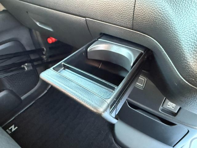 N-BOXカスタム G・Lホンダセンシング Bluetooth バックカメラモニター クルーズコントロール ステアリングスイッチ プッシュスタートボタン ETC サンシェード スマートキー オートエアコン(27枚目)