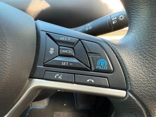 セレナ ｅ－パワー　ＸＶ　スマートキー　Ｂｌｕｅｔｏｏｔｈ　バックモニター　アラウンドビューモニター　両側電動スライドドア　ＥＴＣ　デジタルインナーミラー　サンシェード　ドライブレコーダー　オートライト（25枚目）