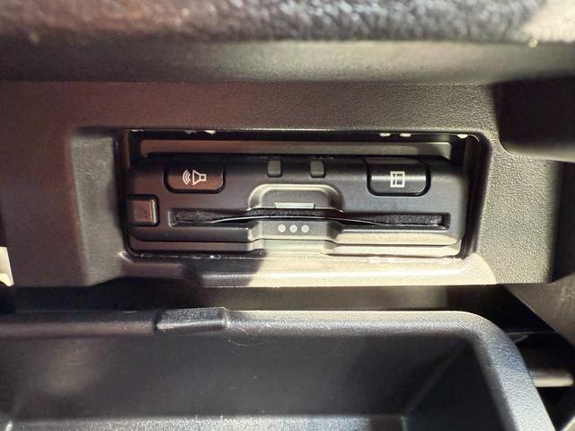 セレナ ｅ－パワー　ＸＶ　スマートキー　Ｂｌｕｅｔｏｏｔｈ　バックモニター　アラウンドビューモニター　両側電動スライドドア　ＥＴＣ　デジタルインナーミラー　サンシェード　ドライブレコーダー　オートライト（29枚目）