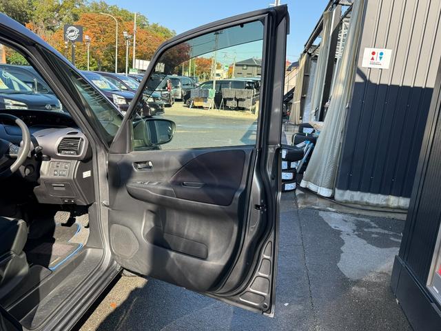 セレナ ｅ－パワー　ＸＶ　スマートキー　Ｂｌｕｅｔｏｏｔｈ　バックモニター　アラウンドビューモニター　両側電動スライドドア　ＥＴＣ　デジタルインナーミラー　サンシェード　ドライブレコーダー　オートライト（48枚目）