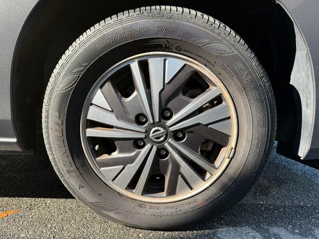 セレナ ｅ－パワー　ＸＶ　スマートキー　Ｂｌｕｅｔｏｏｔｈ　バックモニター　アラウンドビューモニター　両側電動スライドドア　ＥＴＣ　デジタルインナーミラー　サンシェード　ドライブレコーダー　オートライト（52枚目）