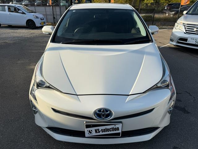 プリウス Ｓツーリングセレクション　Ｈ２８年　ツーリングセレクション　ＥＴＣ　スマートキー　横滑り防止　車両接近通報　ドライブモード　ＥＶモード　Ｂｌｕｅｔｏｏｔｈ　バックモニター　プッシュスタート　オートライト（4枚目）