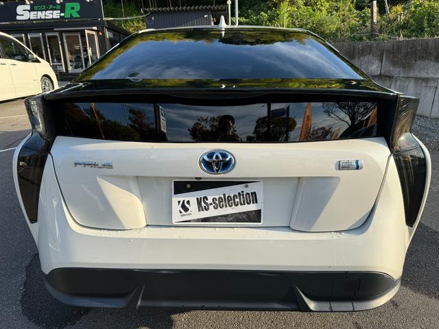 プリウス Ｓツーリングセレクション　Ｈ２８年　ツーリングセレクション　ＥＴＣ　スマートキー　横滑り防止　車両接近通報　ドライブモード　ＥＶモード　Ｂｌｕｅｔｏｏｔｈ　バックモニター　プッシュスタート　オートライト（5枚目）