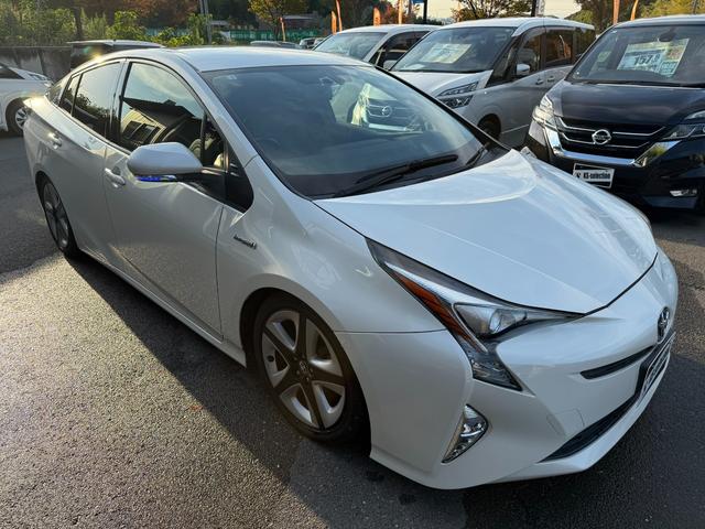 プリウス Ｓツーリングセレクション　Ｈ２８年　ツーリングセレクション　ＥＴＣ　スマートキー　横滑り防止　車両接近通報　ドライブモード　ＥＶモード　Ｂｌｕｅｔｏｏｔｈ　バックモニター　プッシュスタート　オートライト（35枚目）