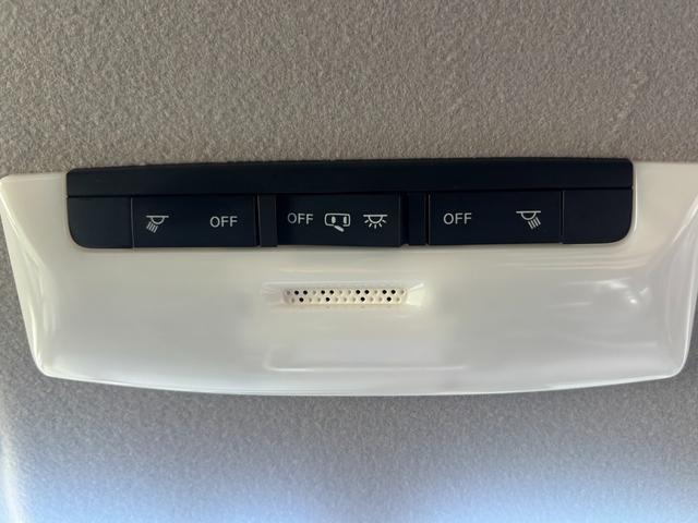 セレナ ハイウェイスターG プロパイロットエディション フリップダウンモニター ETC バックカメラ パワーウィンドウ 横滑り防止 衝突被害軽減ブレーキ オートライト オートエアコン サンシェード スマートキー 後席オートエアコン(30枚目)