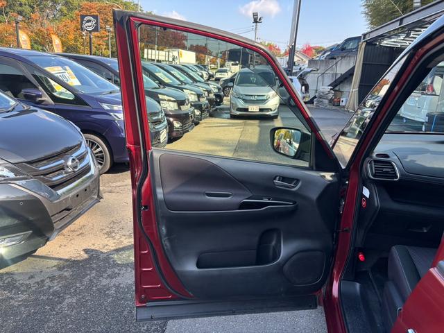 セレナ ハイウェイスターG プロパイロットエディション フリップダウンモニター ETC バックカメラ パワーウィンドウ 横滑り防止 衝突被害軽減ブレーキ オートライト オートエアコン サンシェード スマートキー 後席オートエアコン(54枚目)