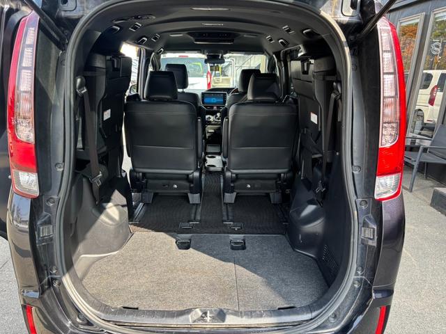 エスクァイア ハイブリッドGi ブラックテーラード Bluetooth ETC フリップダウンモニター バックカメラ クルーズコントロール 両側電動スライドドア プッシュスタート サンシェード オートエアコン オートライト スマートキー(15枚目)