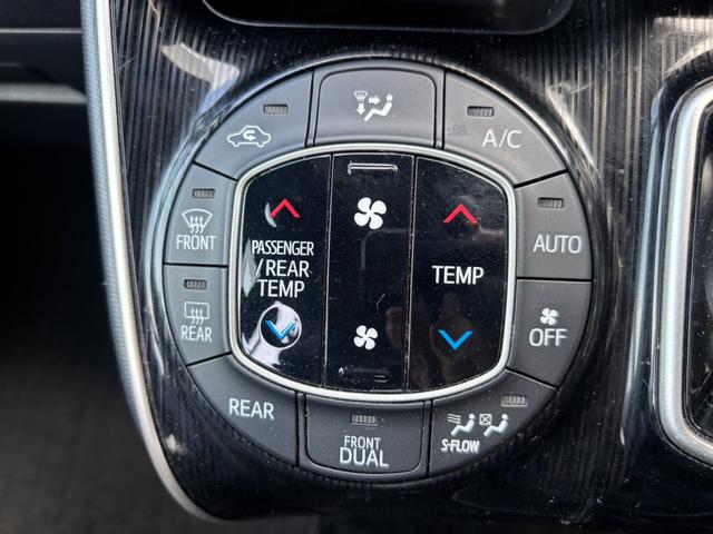 エスクァイア ハイブリッドGi ブラックテーラード Bluetooth ETC フリップダウンモニター バックカメラ クルーズコントロール 両側電動スライドドア プッシュスタート サンシェード オートエアコン オートライト スマートキー(23枚目)