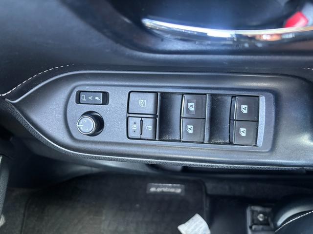 エスクァイア ハイブリッドGi ブラックテーラード Bluetooth ETC フリップダウンモニター バックカメラ クルーズコントロール 両側電動スライドドア プッシュスタート サンシェード オートエアコン オートライト スマートキー(30枚目)