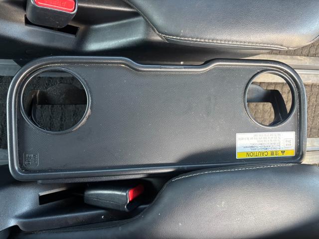 エスクァイア ハイブリッドGi ブラックテーラード Bluetooth ETC フリップダウンモニター バックカメラ クルーズコントロール 両側電動スライドドア プッシュスタート サンシェード オートエアコン オートライト スマートキー(36枚目)