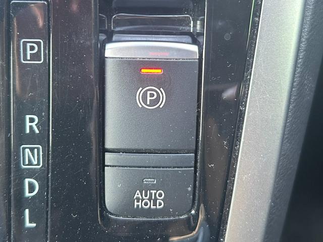 セレナ G Bluetooth ETC バックカメラ ステアリングスイッチ クルーズコントロール 横滑り防止 衝突被害軽減ブレーキ ドライブレコーダー プッシュスタート オートライト オートエアコン スマートキー(25枚目)