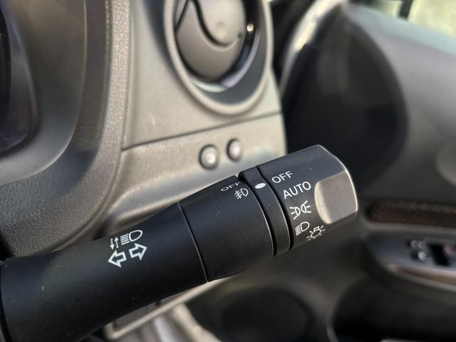 ノート e-パワー メダリスト Bluetooth 全方位カメラ 横滑り防止 レーンキープアシスト 衝突被害軽減ブレーキ オートエアコン オートライト クルーズコントロール ステアリングスイッチ プッシュスタート スマートキー(16枚目)