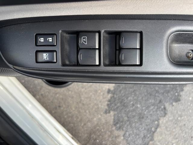 ノート e-パワー X Vセレクション ドライブレコーダー Bluetooth ETC 全方位カメラ ミラーモニター パワーウィンドウ 横滑り防止 レーンキープアシスト 衝突被害軽減ブレーキ プッシュスタート オートエアコン オートライト(28枚目)