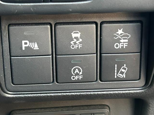 オデッセイ アブソルート・ＥＸ　両側電動スライドドア　オートライト　オートエアコン　全方位カメラ　障害物センサー　レーンアシスト　衝突軽減ブレーキ　ＥＴＣ　プッシュスタート　パワーウィンドウ（21枚目）