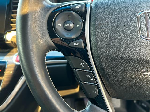 オデッセイ アブソルート・ＥＸ　両側電動スライドドア　オートライト　オートエアコン　全方位カメラ　障害物センサー　レーンアシスト　衝突軽減ブレーキ　ＥＴＣ　プッシュスタート　パワーウィンドウ（24枚目）