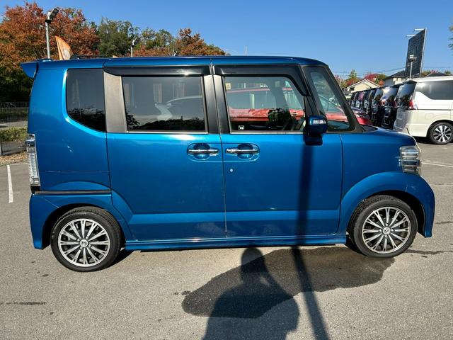 N-BOXカスタム G ターボSSパッケージ 両側電動スライド オートライト オートエアコン パワーウィンドウ バックカメラ ETC プッシュスタート スマートキー(6枚目)