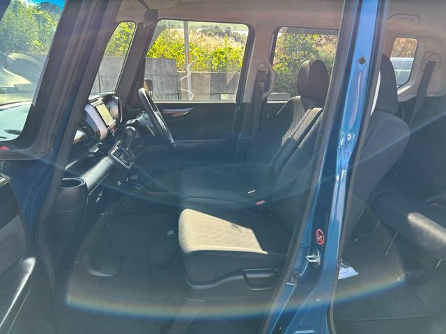 N-BOXカスタム G ターボSSパッケージ 両側電動スライド オートライト オートエアコン パワーウィンドウ バックカメラ ETC プッシュスタート スマートキー(10枚目)