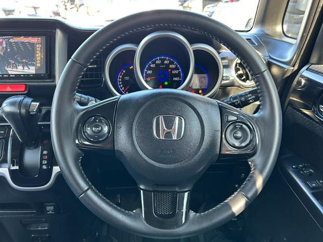 N-BOXカスタム G ターボSSパッケージ 両側電動スライド オートライト オートエアコン パワーウィンドウ バックカメラ ETC プッシュスタート スマートキー(15枚目)