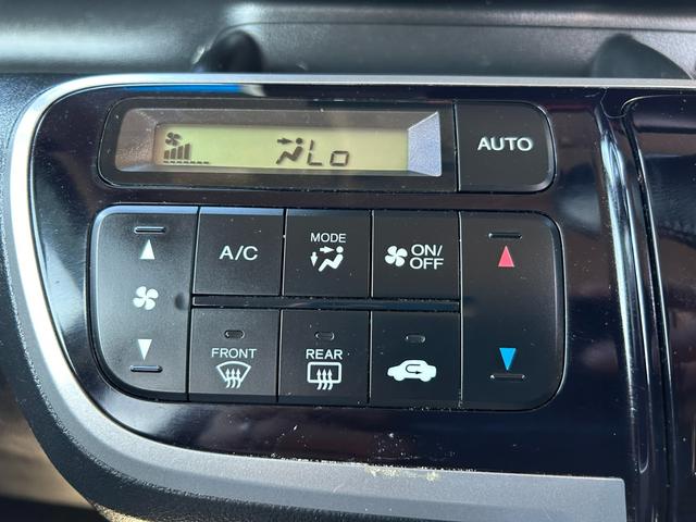 N-BOXカスタム G ターボSSパッケージ 両側電動スライド オートライト オートエアコン パワーウィンドウ バックカメラ ETC プッシュスタート スマートキー(22枚目)
