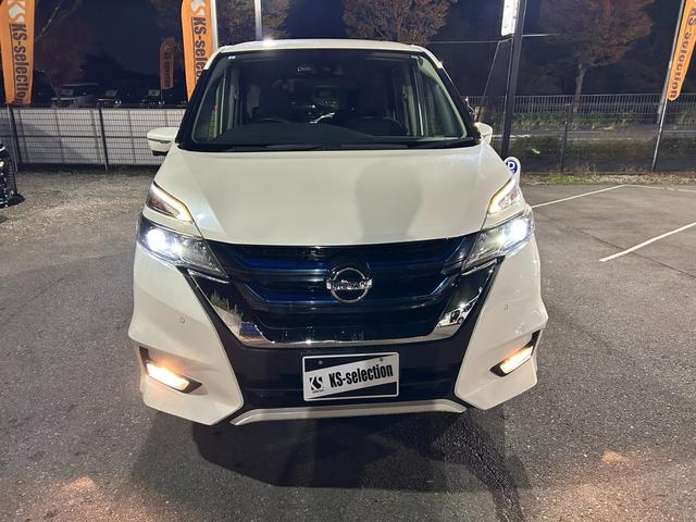 セレナ e-パワー ハイウェイスターV 両側電動スライドドア オートエアコン オートライト Bluetooth 全方位カメラ プッシュスタート ハンドルヒーター パワーウィンドウ 衝突軽減ブレーキ(4枚目)