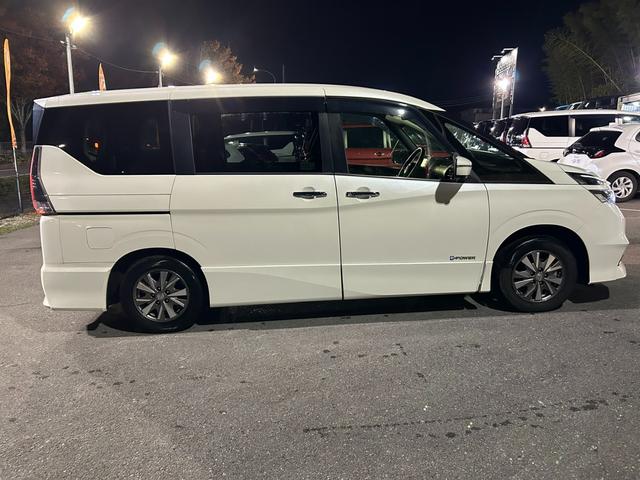 セレナ e-パワー ハイウェイスターV 両側電動スライドドア オートエアコン オートライト Bluetooth 全方位カメラ プッシュスタート ハンドルヒーター パワーウィンドウ 衝突軽減ブレーキ(6枚目)