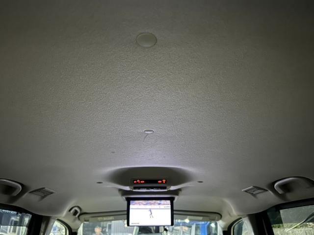 セレナ e-パワー ハイウェイスターV 両側電動スライドドア オートエアコン オートライト Bluetooth 全方位カメラ プッシュスタート ハンドルヒーター パワーウィンドウ 衝突軽減ブレーキ(14枚目)