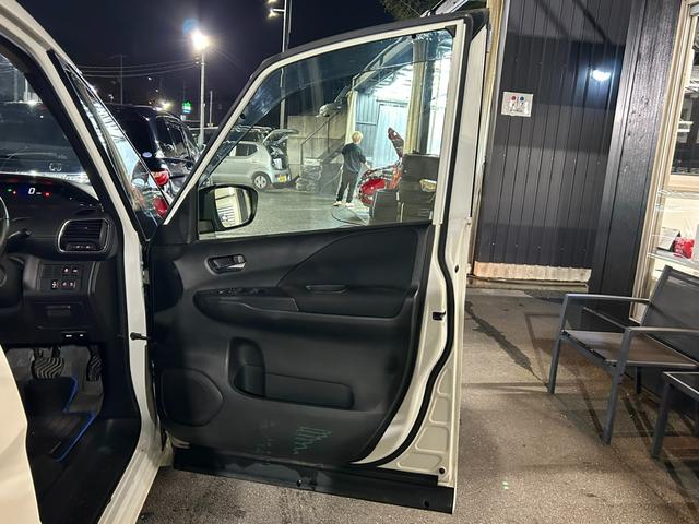 セレナ e-パワー ハイウェイスターV 両側電動スライドドア オートエアコン オートライト Bluetooth 全方位カメラ プッシュスタート ハンドルヒーター パワーウィンドウ 衝突軽減ブレーキ(49枚目)
