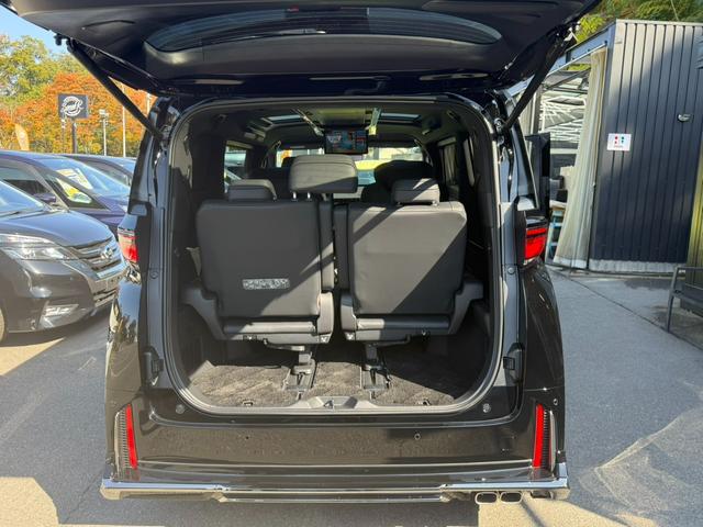 ヴェルファイアハイブリッド Z プレミア(5枚目)