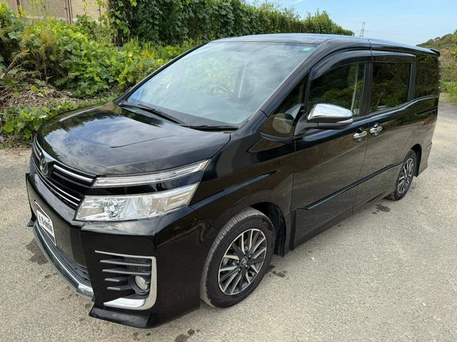 ヴォクシー ZS 煌 Bluetooth ETC スマートキー バックカメラ 両側電動スライドドア 横滑り防止 サンシェード プッシュスタート オートライト 純正ステアリング(40枚目)