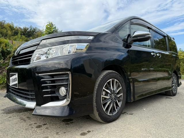 ヴォクシー ZS 煌 Bluetooth ETC スマートキー バックカメラ 両側電動スライドドア 横滑り防止 サンシェード プッシュスタート オートライト 純正ステアリング(41枚目)