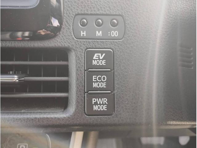 エスクァイア ハイブリッドGi ETC スマートキー Bluetooth 両側電動スライドドア 車両接近通報装置 バックモニター シートヒーター サンシェード フリップダウンモニター(27枚目)