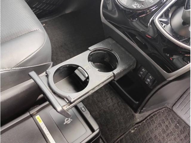 エスクァイア ハイブリッドGi ETC スマートキー Bluetooth 両側電動スライドドア 車両接近通報装置 バックモニター シートヒーター サンシェード フリップダウンモニター(29枚目)