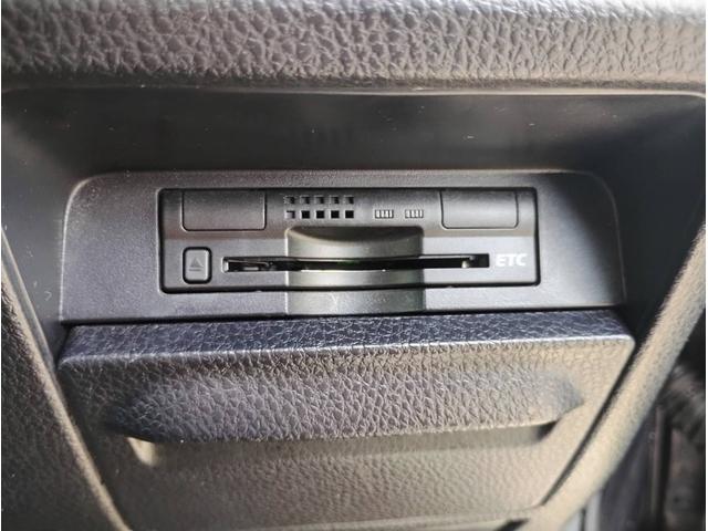 エスクァイア ハイブリッドGi ETC スマートキー Bluetooth 両側電動スライドドア 車両接近通報装置 バックモニター シートヒーター サンシェード フリップダウンモニター(30枚目)