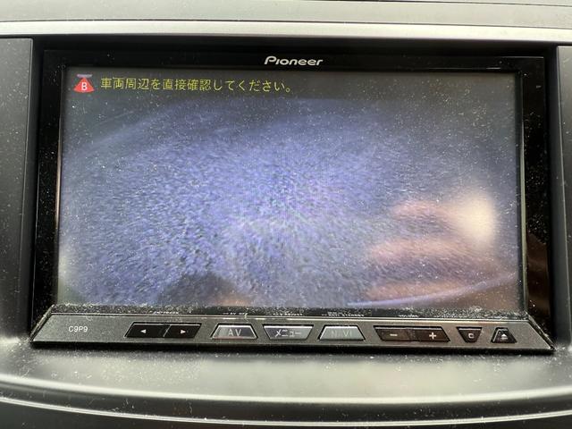 バックカメラモニター　駐車時、後進時も死角が減って思わぬ事故の防止にも役立ち、安心です♪