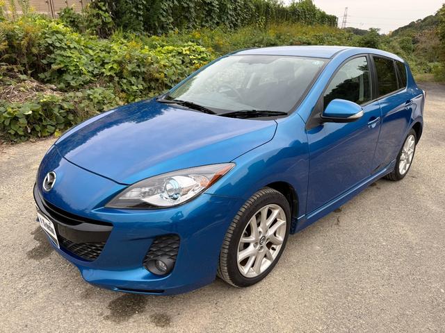 《ららぽーと和泉》沿い！アクセスは阪和道「岸和田和泉ＩＣ」からお車で１０分！住所検索は、（和泉市三林町８２４番）こちらでご検索ください！！営業時間１０：００〜１９：００