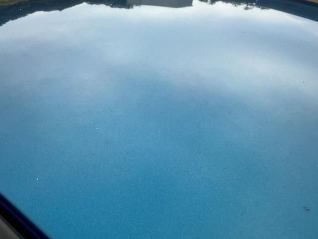 ルーフ　塗装剥げなく綺麗に保たれてます