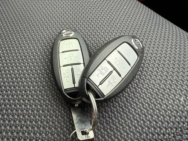 セレナ X Vセレクション 両側電動スライド メーカーナビ フルセグTV Bluetooth 全方位カメラ フリップダウンモニター ドライブレコーダー 衝突軽減ブレーキ セーフティパックA LEDヘッドライト(32枚目)