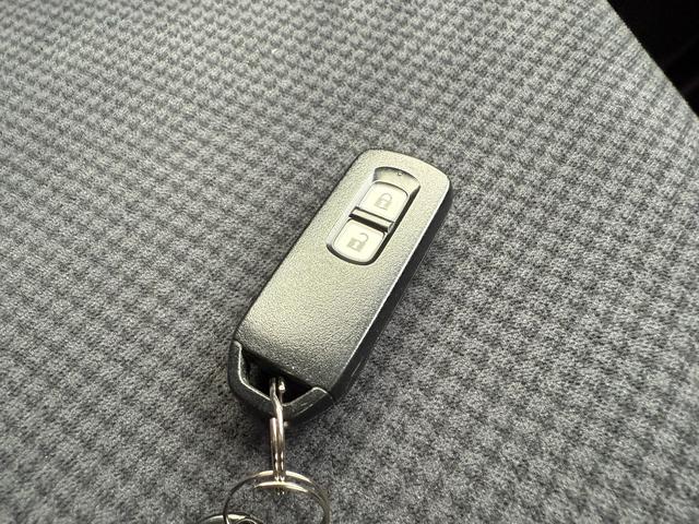 N-ONE G・Aパッケージ ワンオーナー 2トーンカラー あんしんパッケージ HID オーディオ スマートキー プッシュスタート オートライト 前後ドラレコ スペアキー シートリフター(23枚目)