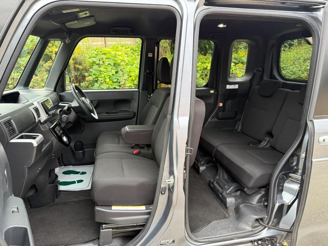 広い室内空間　綺麗に保たれています　室内クリーニングを行いお渡しします