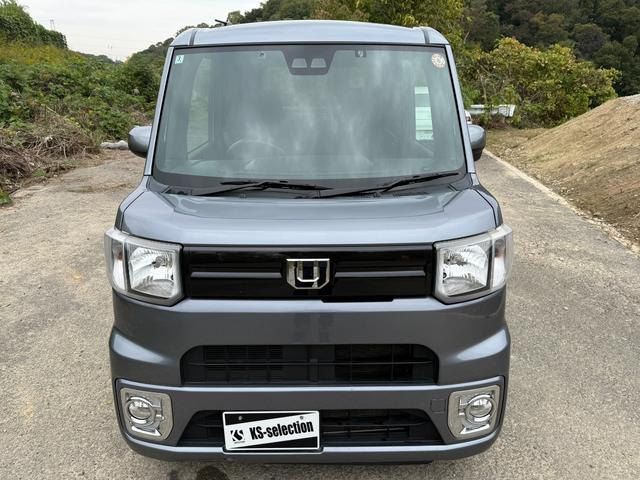 安心の徹底クリーニング　シート下などの見えにくい部分までしっかりと清掃を実施！徹底した品質管理の下、気持ちの良い車選びをお約束します！