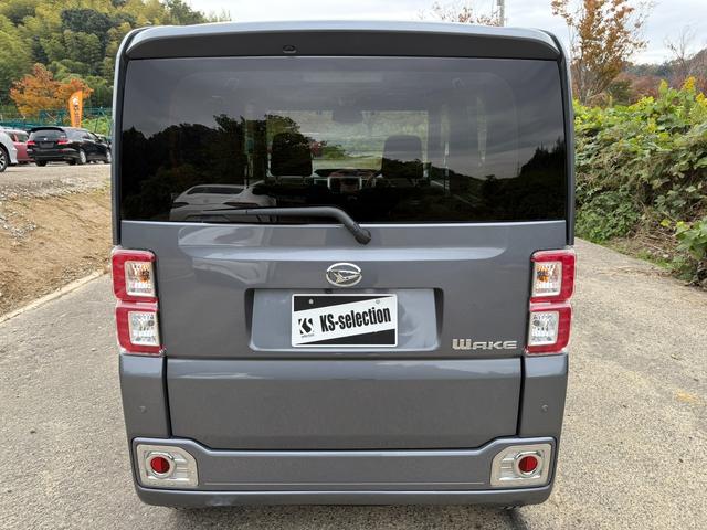 安心の徹底クリーニング　シート下などの見えにくい部分までしっかりと清掃を実施！徹底した品質管理の下、気持ちの良い車選びをお約束します！