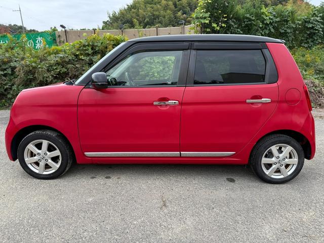 N-ONE プレミアム・Lパッケージ ワンオーナー HID スマートキー プッシュスタート 純正オーディオ オートライト 革巻きステアリング アルミホイール オートエアコン フォグライト(6枚目)