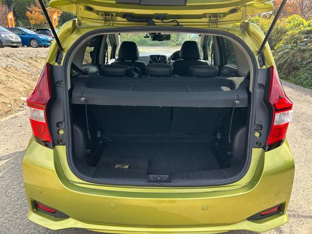 ノート e-パワー メダリスト プッシュスタート パワーウィンドウ 電動格納ミラー オートエアコン ETC スマートキー(11枚目)