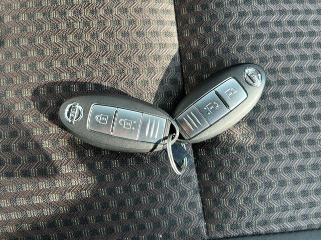 ノート e-パワー メダリスト プッシュスタート パワーウィンドウ 電動格納ミラー オートエアコン ETC スマートキー(21枚目)