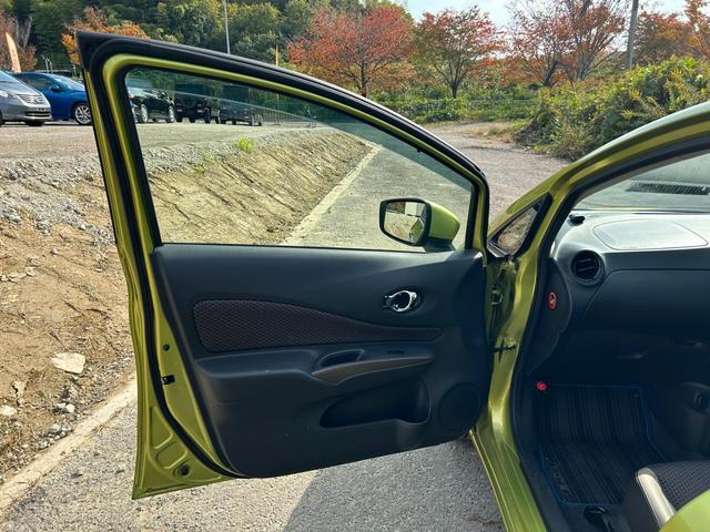 ノート e-パワー メダリスト プッシュスタート パワーウィンドウ 電動格納ミラー オートエアコン ETC スマートキー(34枚目)