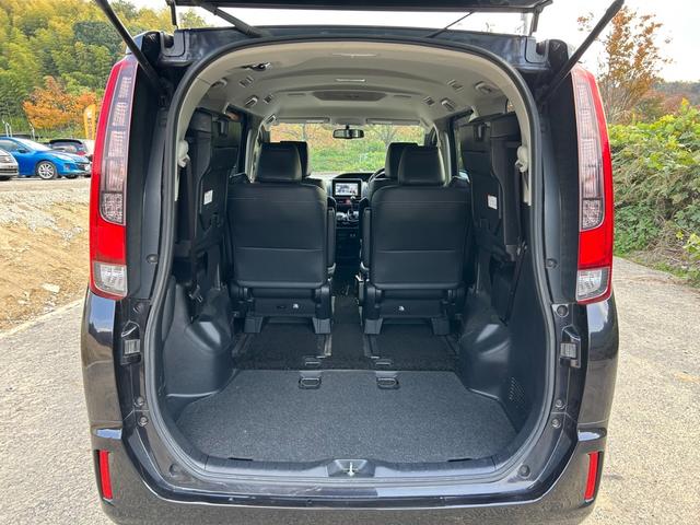 エスクァイア Gi 両側電動スライドドア TV Bluetooth接続可 バックカメラ シートヒーター スマートキー ETC オートエアコン プッシュスタート オートライト(11枚目)