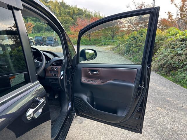 エスクァイア Gi 両側電動スライドドア TV Bluetooth接続可 バックカメラ シートヒーター スマートキー ETC オートエアコン プッシュスタート オートライト(47枚目)