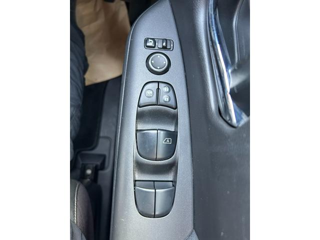 セレナ ハイウェイスター プロパイロットエディション プロパイロット 両側電動スライドドア Bluetoothオーディオ バックカメラ オートエアコン ETC パワーウィンドウ(26枚目)