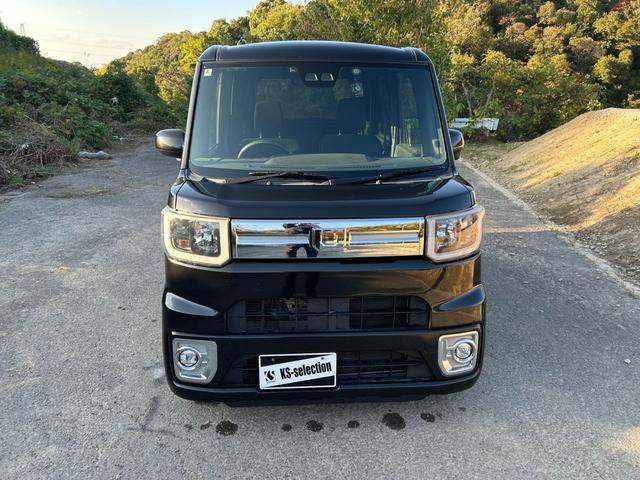 安心の徹底クリーニング　シート下などの見えにくい部分までしっかりと清掃を実施！徹底した品質管理の下、気持ちの良い車選びをお約束します！